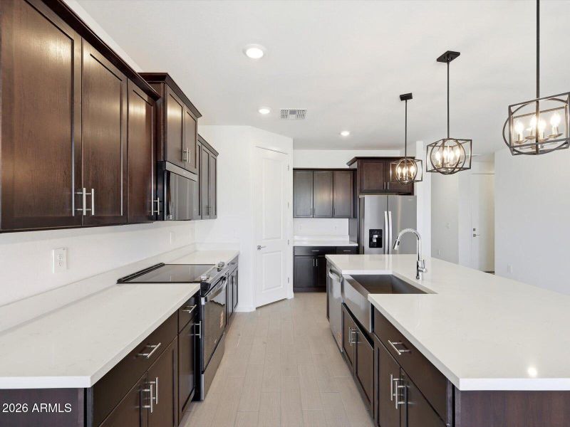 22-5348_020 22-5348_020