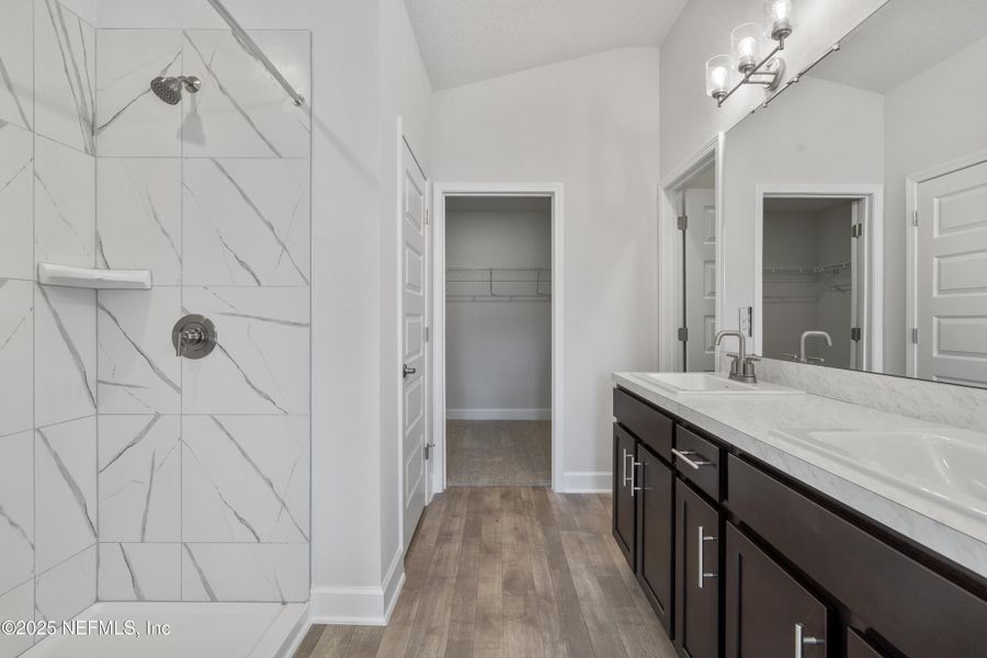 Furnished interior view inside a new home in Summerglen, Jacksonville (Image 9).