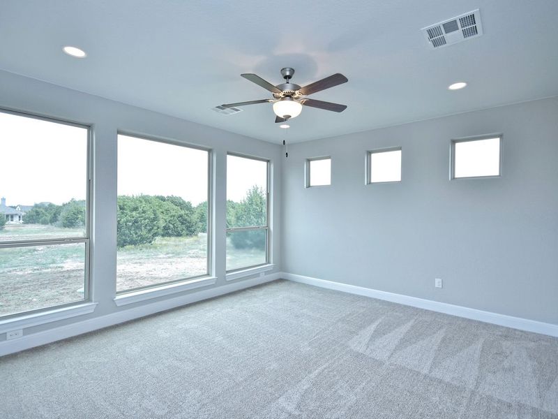 Representative unfurnished interior of a home built from the San Simeon I by Giddens Homes in Clearwater Ranch, Liberty Hill (Image 448).