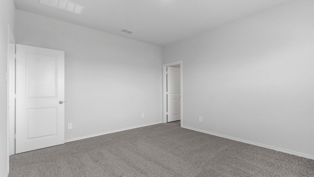 Spacious, unfurnished interior of a new home in Townes Landing, Fort Worth (Image 26).
