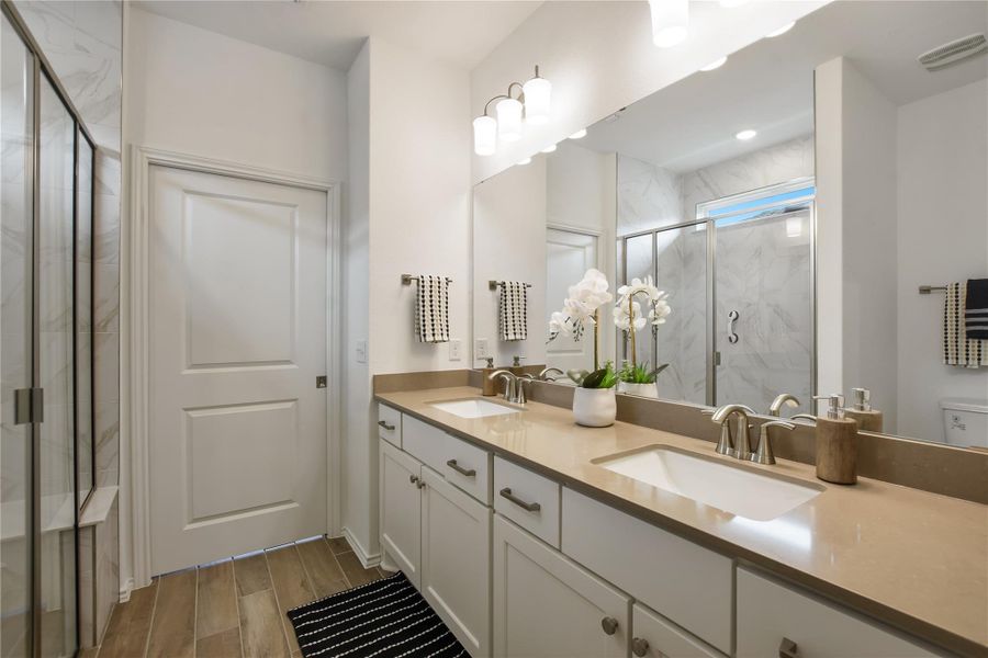 Furnished interior view inside a new home in Sun City Texas, Georgetown (Image 12).