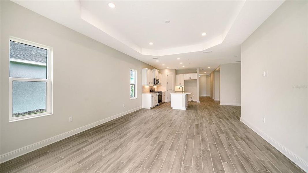Spacious, unfurnished interior of a new home in Canoe Creek, Parrish (Image 16).