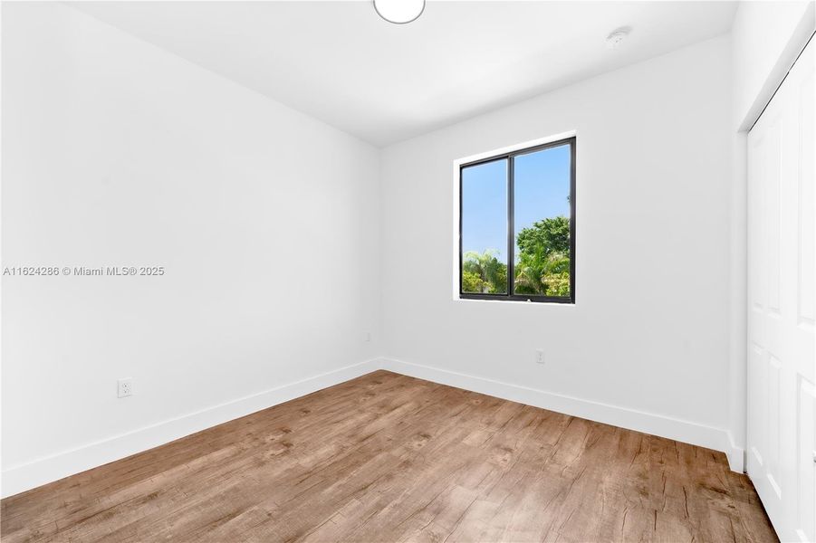 Image 47 of a home in .