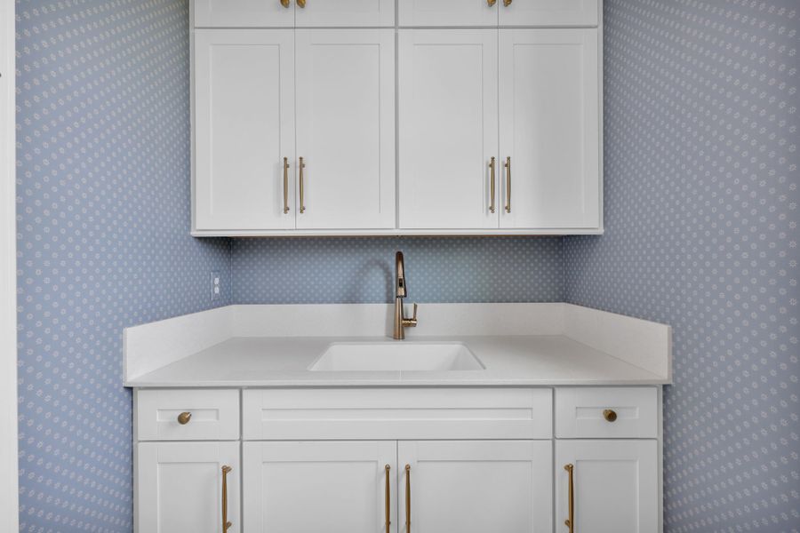 Representative interior finishes for a home built from the Atlas by Riverside Homes in Seabrook Village at Nocatee, Ponte Vedra (Image 23).