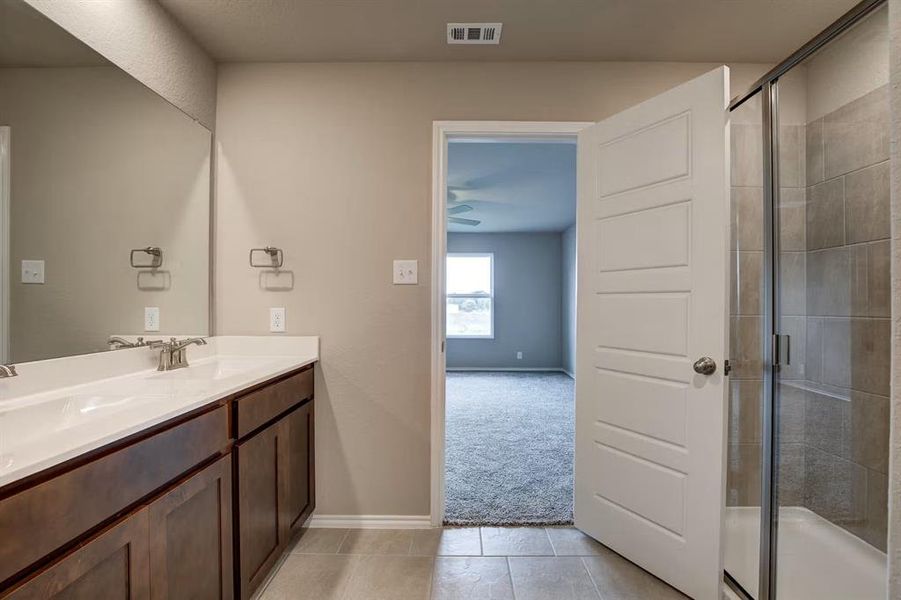 Furnished interior view inside a new home in Hannah Heights, Seguin (Image 11). Furnished interior view inside a new home in Hannah Heights, Seguin (Image 11).