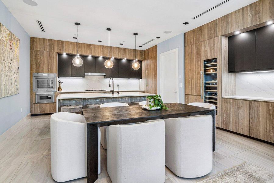 011-914PalmTrail-DelrayBeach-FL-33483-SM