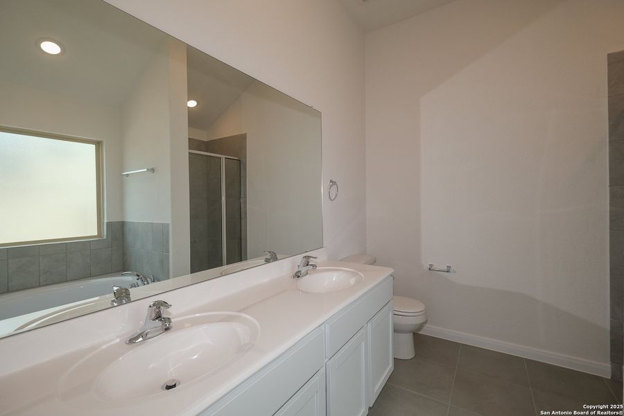 Furnished interior view inside a new home in Hunters Ranch, San Antonio (Image 9). Furnished interior view inside a new home in Hunters Ranch, San Antonio (Image 9).