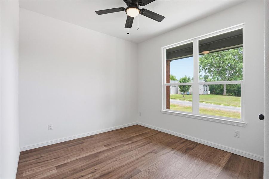 Spacious, unfurnished interior of a new home in , Granbury (Image 13).