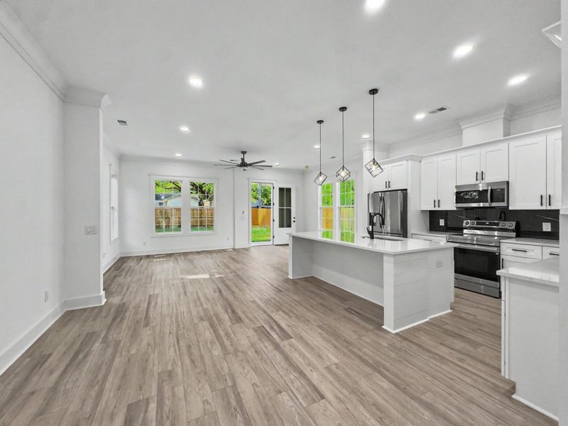 Spacious, unfurnished interior of a new home in , North Charleston (Image 30).