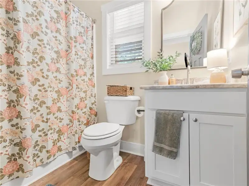 Furnished interior view inside a new home in , Monticello (Image 34).