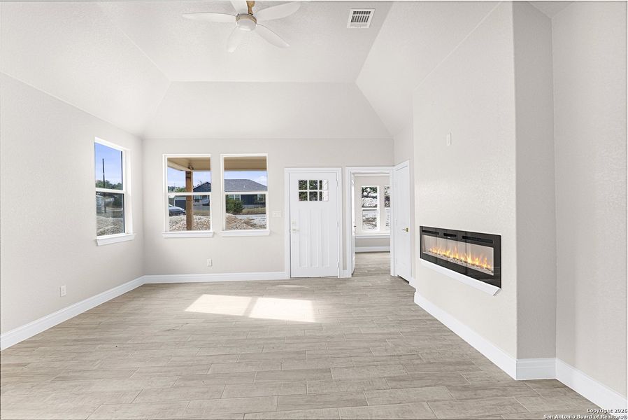 Spacious, unfurnished interior of a new home in , Spring Branch (Image 19). Spacious, unfurnished interior of a new home in , Spring Branch (Image 19).