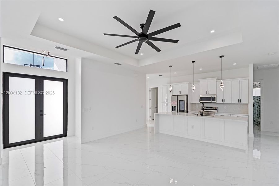 Spacious, unfurnished interior of a new home in , Lehigh Acres (Image 6).