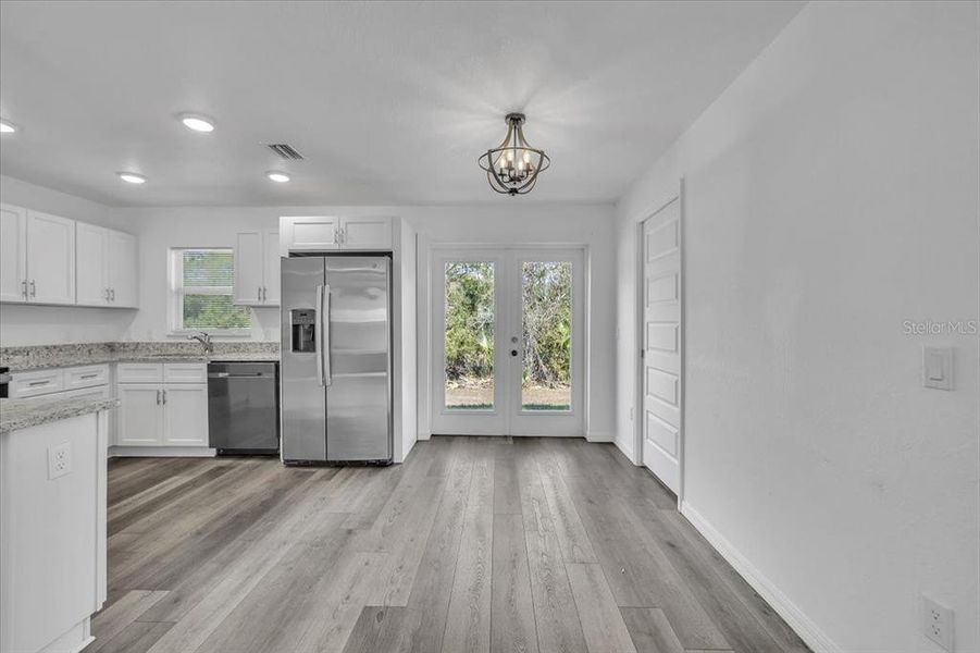 Spacious, unfurnished interior of a new home in , Punta Gorda (Image 18).