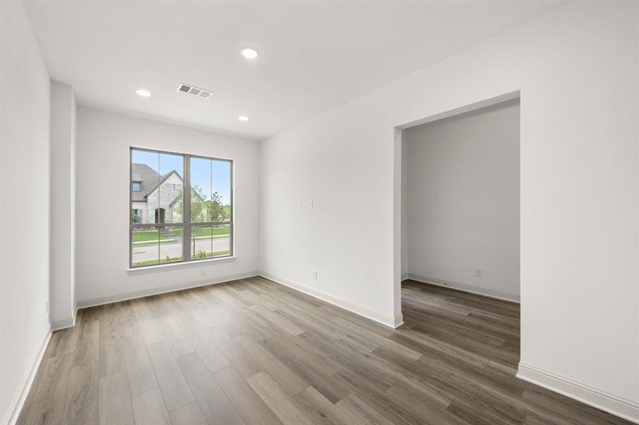 Spacious, unfurnished interior of a new home in Redden Farms - Phase 1, Midlothian (Image 21).