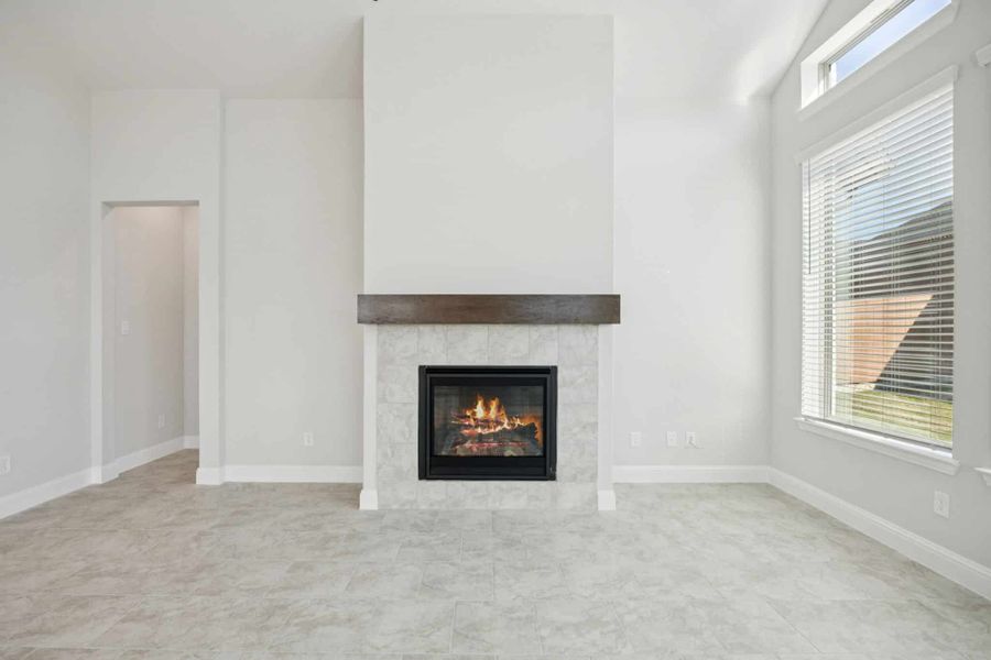 Spacious, unfurnished interior of a new home in Heartland, Heartland (Image 27).