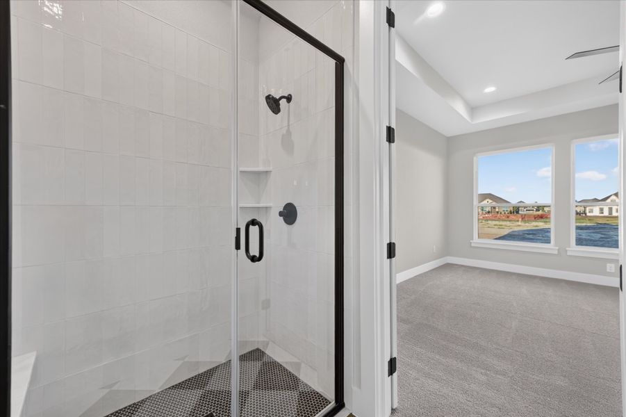 Spacious, unfurnished interior of a new home in Paloma Ranches, Justin (Image 44).