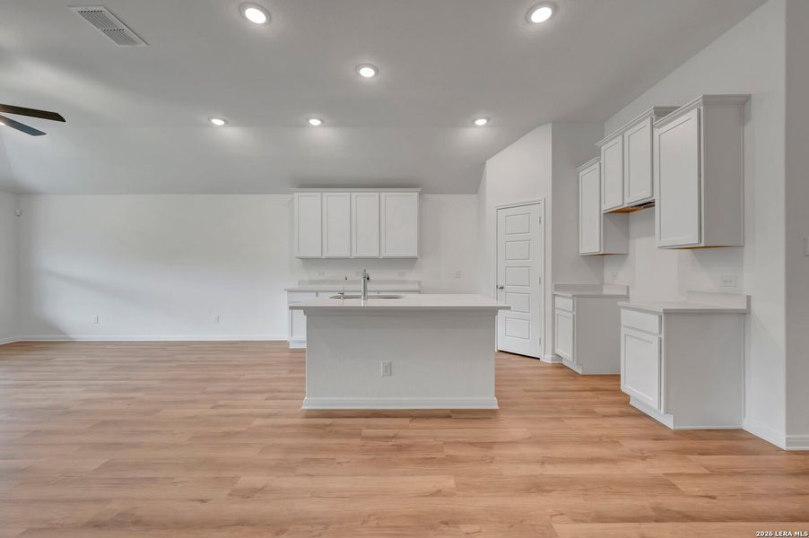 Spacious, unfurnished interior of a new home in Agave, San Antonio (Image 29). Spacious, unfurnished interior of a new home in Agave, San Antonio (Image 29).
