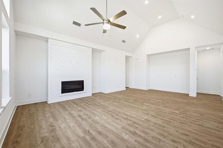 Spacious, unfurnished interior of a new home in Heritage Ranch: 50ft. lots, Sherman (Image 19).