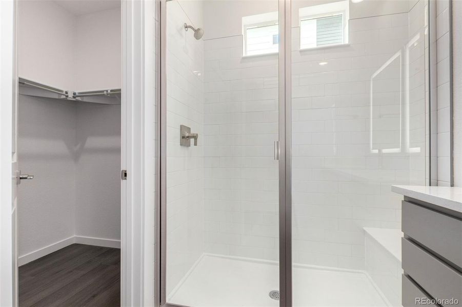 Spacious, unfurnished interior of a new home in Gateway Commons, Denver (Image 13).