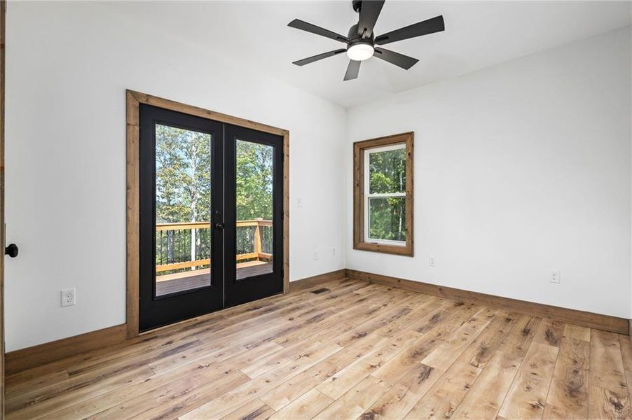 Spacious, unfurnished interior of a new home in , Ellijay (Image 37).