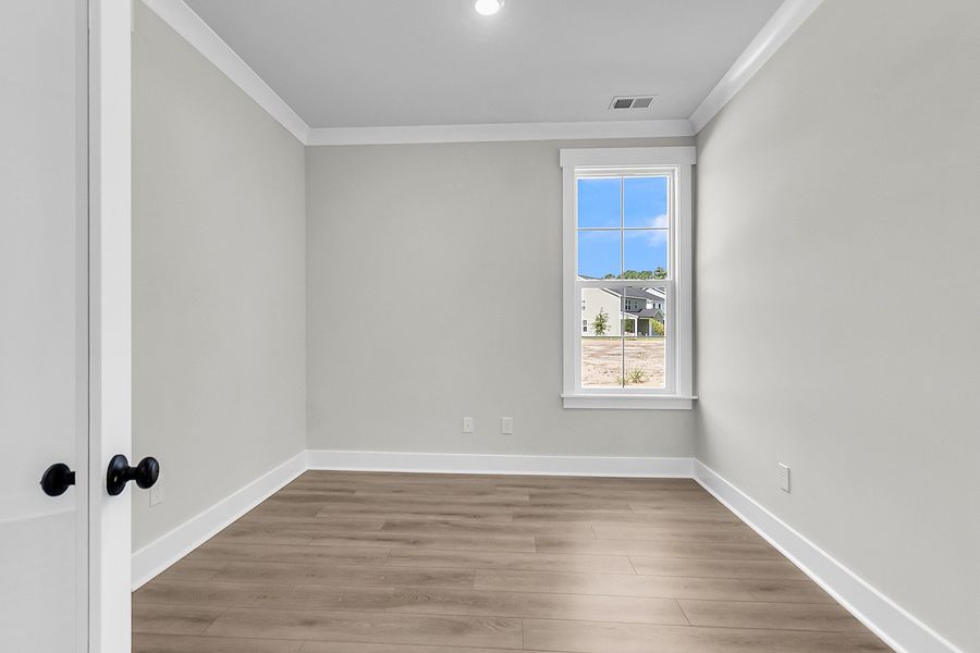 Spacious, unfurnished interior of a new home in Pineland Preserve, Summerville (Image 34). Spacious, unfurnished interior of a new home in Pineland Preserve, Summerville (Image 34).