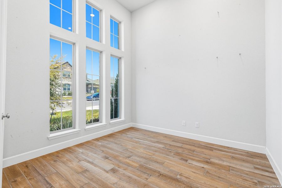 Spacious, unfurnished interior of a new home in Ladera, San Antonio (Image 37). Spacious, unfurnished interior of a new home in Ladera, San Antonio (Image 37).