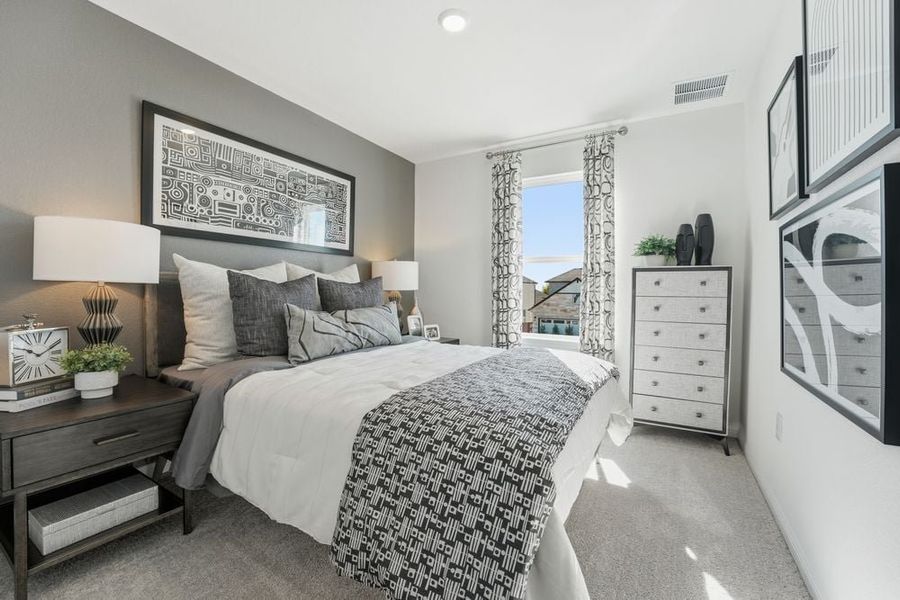 Representative furnished interior of a home built from the Harrier by Taylor Morrison in Longview, Del Valle (Image 16).