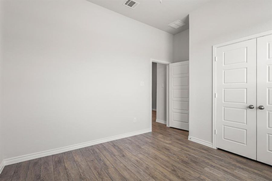 Spacious, unfurnished interior of a new home in Rocky Creek Crossing, Fort Worth (Image 20). Spacious, unfurnished interior of a new home in Rocky Creek Crossing, Fort Worth (Image 20).