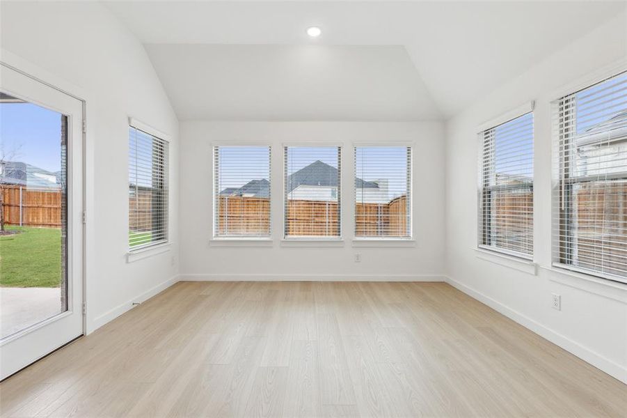 Spacious, unfurnished interior of a new home in Windmore, Princeton (Image 18). Spacious, unfurnished interior of a new home in Windmore, Princeton (Image 18).