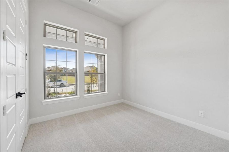 Spacious, unfurnished interior of a new home in South Pointe Cottage Series, Mansfield (Image 22). Spacious, unfurnished interior of a new home in South Pointe Cottage Series, Mansfield (Image 22).