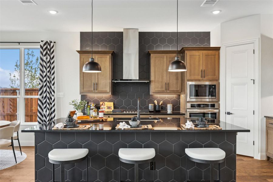 Model home photos of similar floorplans, not pictures of actual home. Model home photos of similar floorplans, not pictures of actual home.