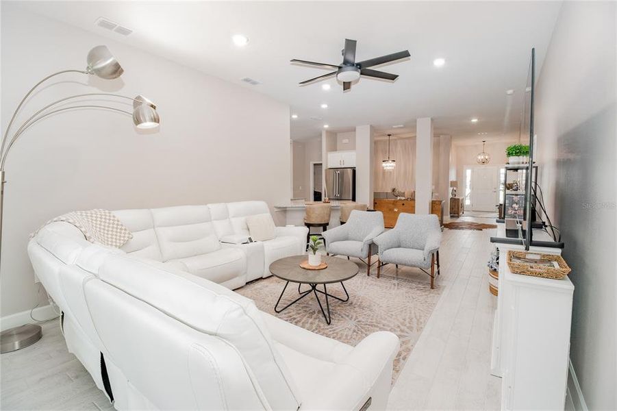 Furnished interior view inside a new home in , Auburndale (Image 27).