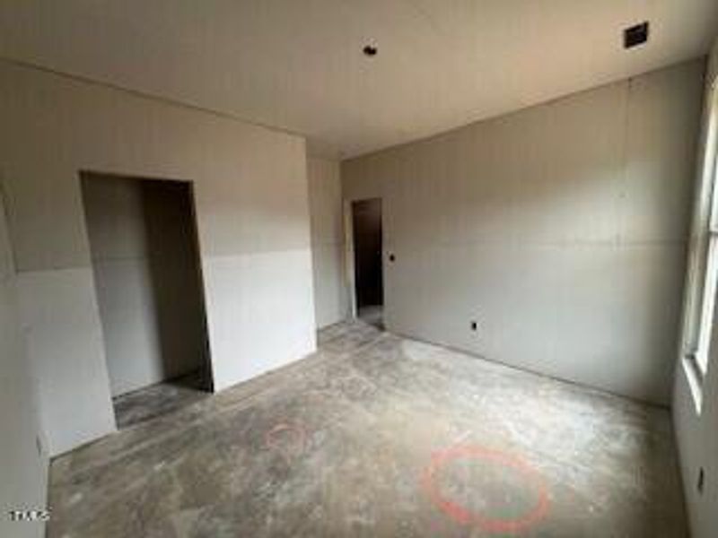 Spacious, unfurnished interior of a new home in Wellers Knoll, Lillington (Image 33).