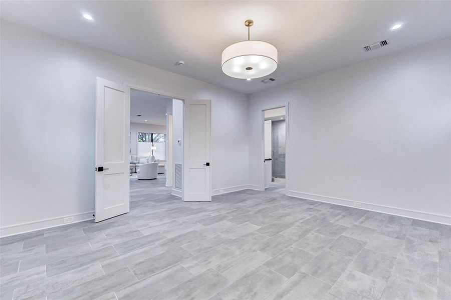 Spacious, unfurnished interior of a new home in , Houston (Image 19). Spacious, unfurnished interior of a new home in , Houston (Image 19).