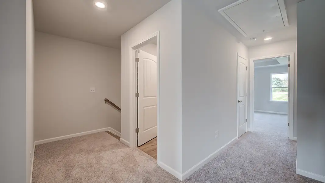 Spacious, unfurnished interior of a new home in Langley Overlook, Loganville (Image 22).