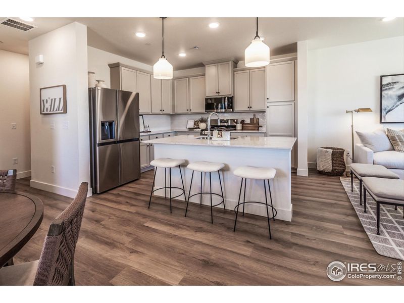 EXAMPLE PHOTO: KITCHEN