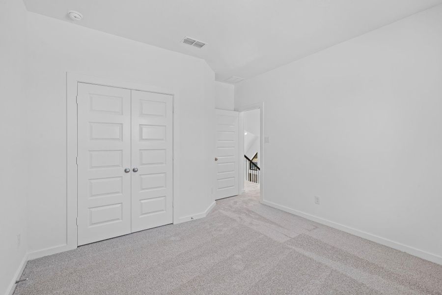 Spacious, unfurnished interior of a new home in Jubilee 45' 70', Hockley (Image 10).