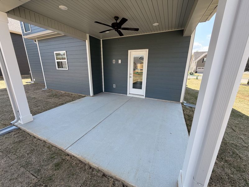 Covered Back Porch with a ceiling fan and outlets for an outdoor TV! Covered Back Porch with a ceiling fan and outlets for an outdoor TV!