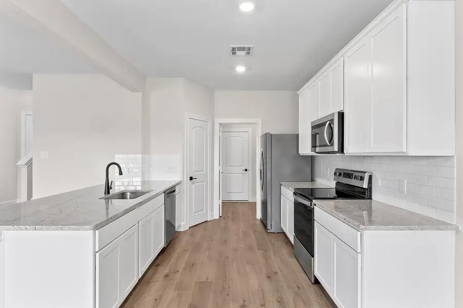 Kitchen - all Whirlpool appliances are included!