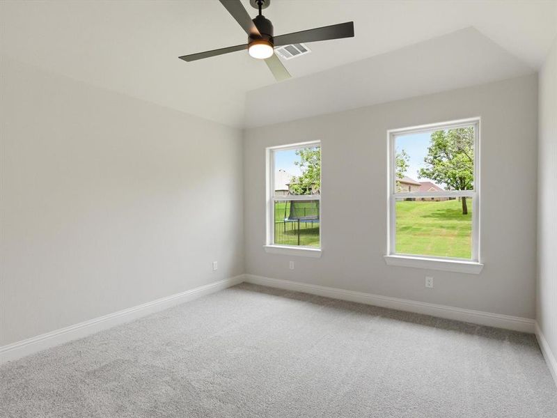Spacious, unfurnished interior of a new home in , Granbury (Image 26).