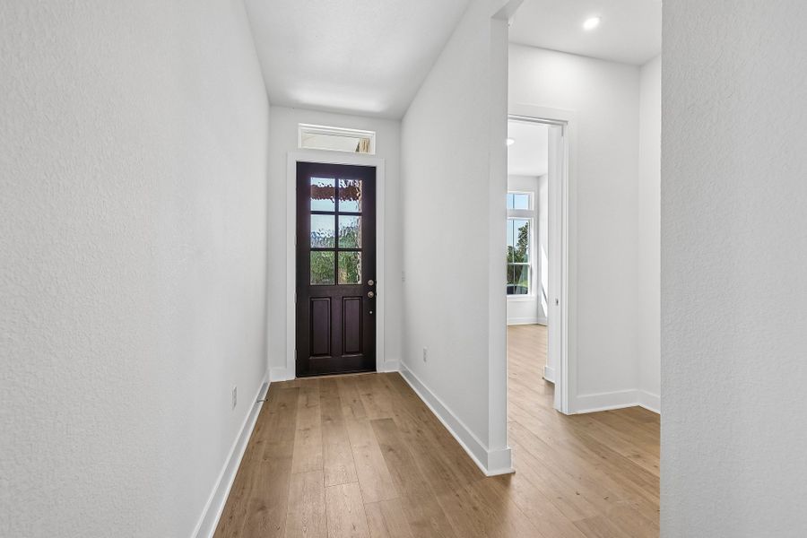 Spacious, unfurnished interior of a new home in Persimmon, Buda (Image 9). Spacious, unfurnished interior of a new home in Persimmon, Buda (Image 9).