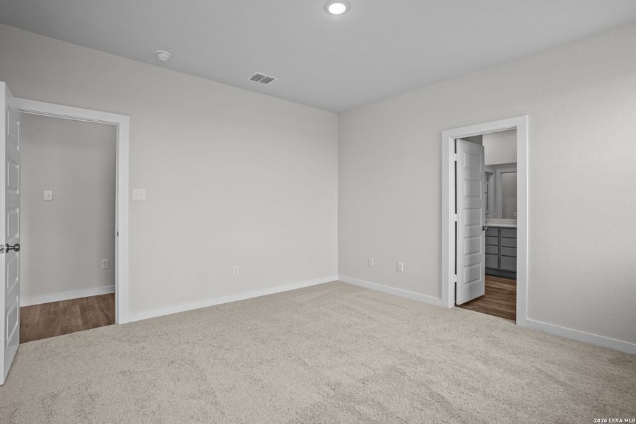 Spacious, unfurnished interior of a new home in Garden Grove, San Antonio (Image 18). Spacious, unfurnished interior of a new home in Garden Grove, San Antonio (Image 18).