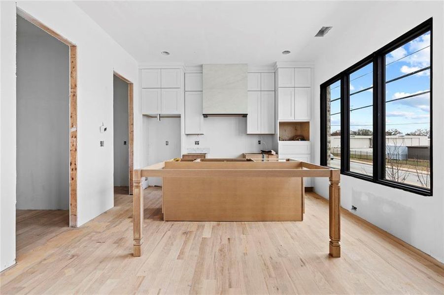 Furnished interior view inside a new home in , Chamblee (Image 8).