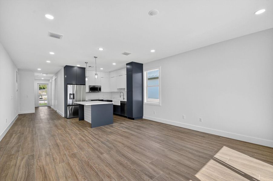 Spacious, unfurnished interior of a new home in , Jupiter (Image 53).