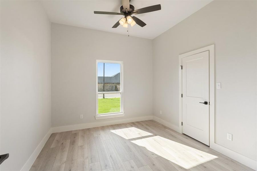 Spacious, unfurnished interior of a new home in , Mabank (Image 25). Spacious, unfurnished interior of a new home in , Mabank (Image 25).