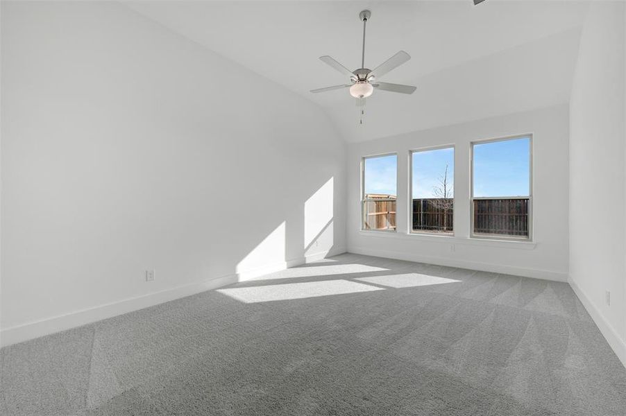Spacious, unfurnished interior of a new home in Lily Creek at Sutton Fields, Aubrey (Image 34).