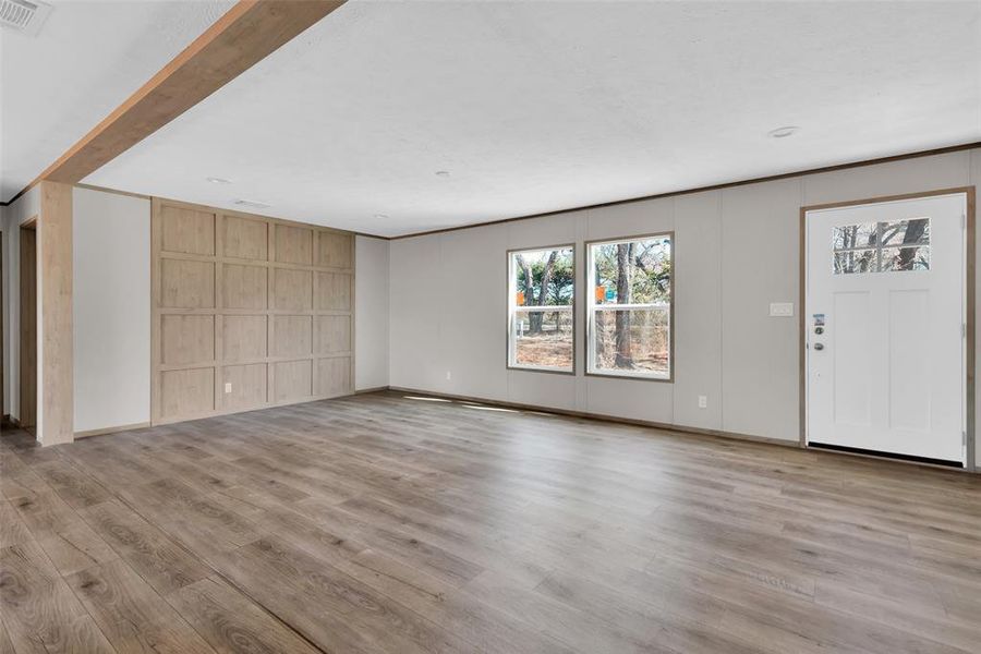 Spacious, unfurnished interior of a new home in , Whitesboro (Image 11).