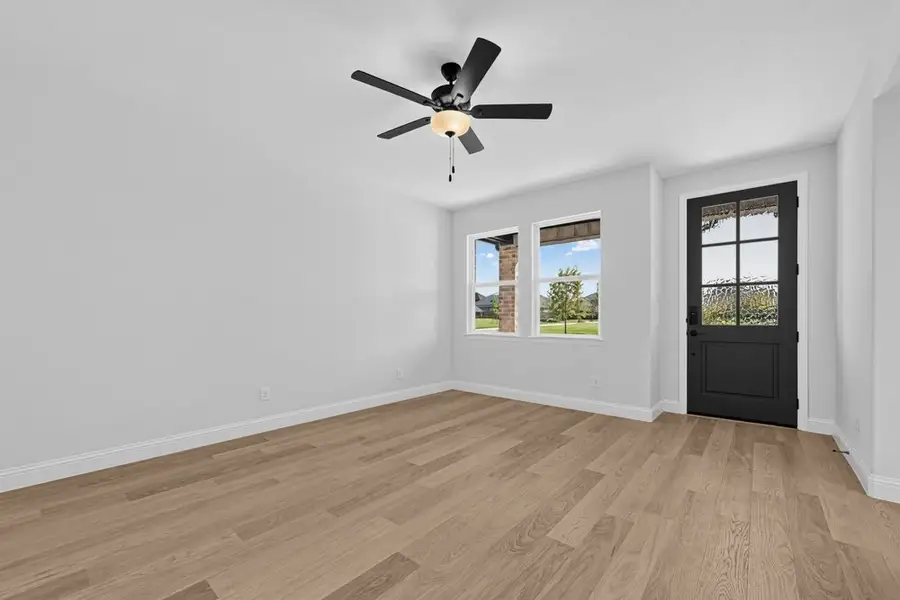 Spacious, unfurnished interior of a new home in North Sky Celina, Celina (Image 13). Spacious, unfurnished interior of a new home in North Sky Celina, Celina (Image 13).