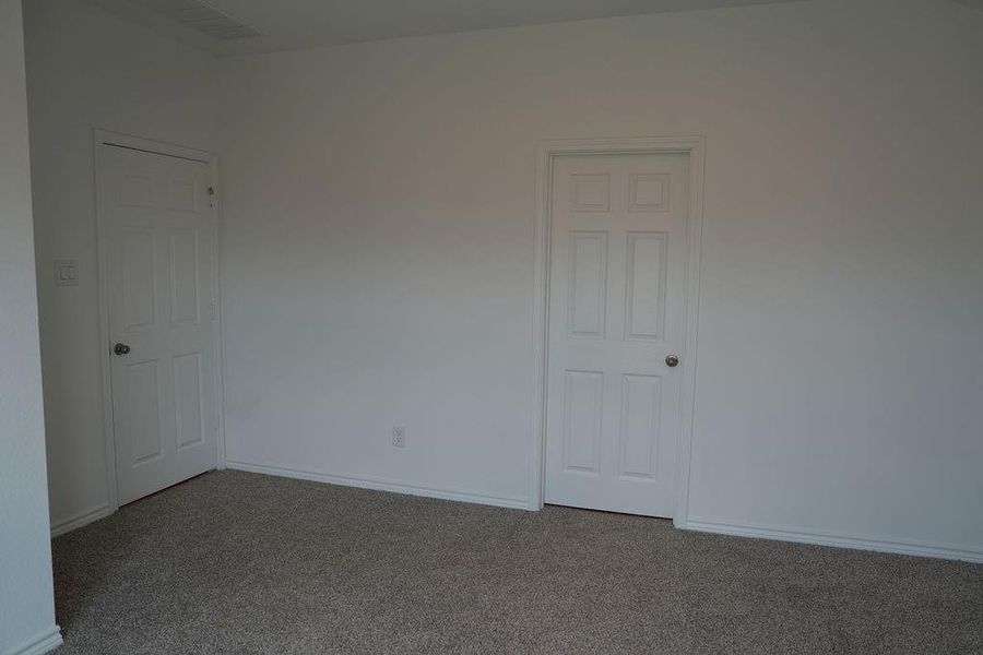 Spacious, unfurnished interior of a new home in , Dayton (Image 16).