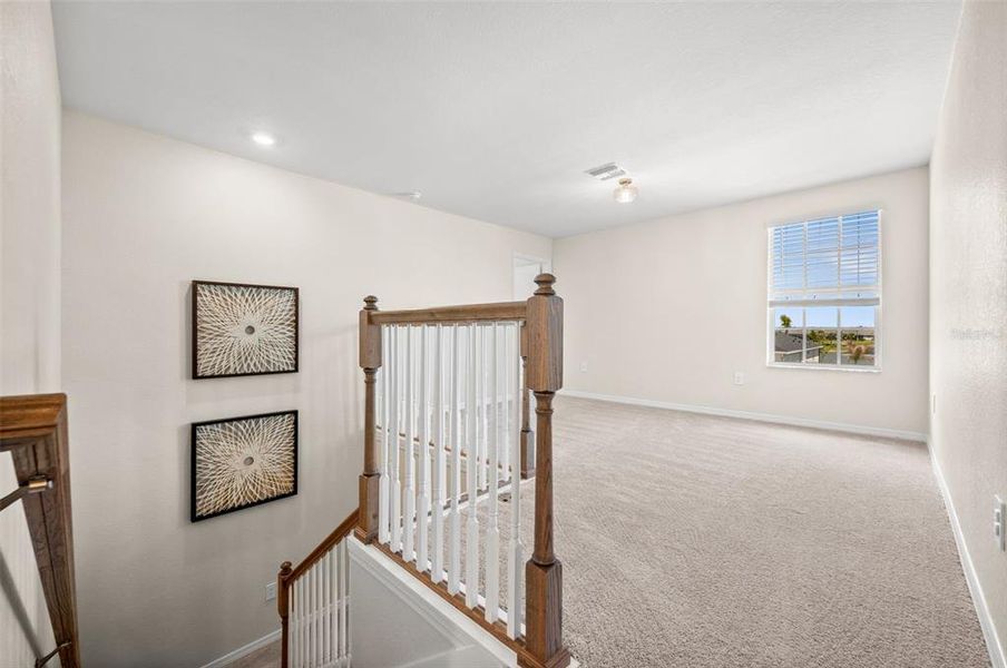 Spacious, unfurnished interior of a new home in Tuckers Cove, Punta Gorda (Image 25).